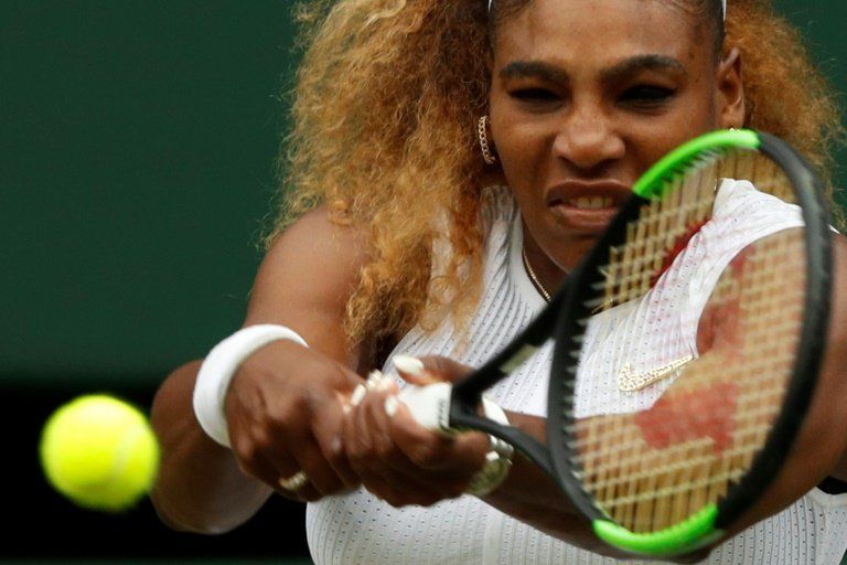 Serena Williams pasa a las semifinales de Wimbledon
