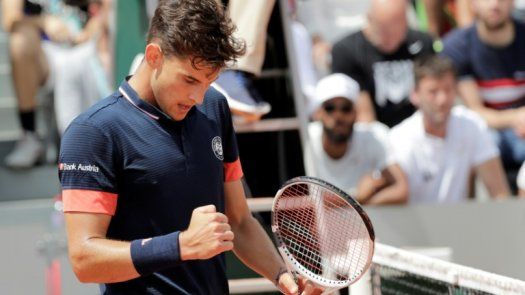 Thiem derrota a Tsitsipas en segunda ronda de Roland Garros