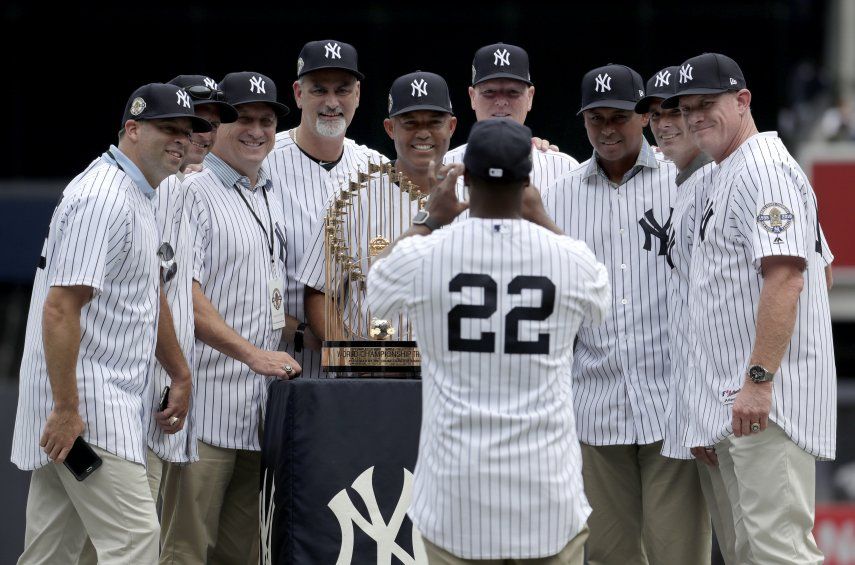Yankees homenajean a Mariano Rivera y resto del equipo campeón de 1998