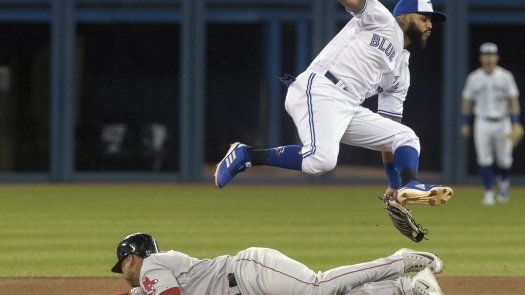 Price vuelve y Medias Rojas apabullan a Azulejos