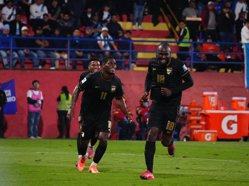 Selección de Panamá superó a Guatemala y mantiene vivo el sueño mundialista