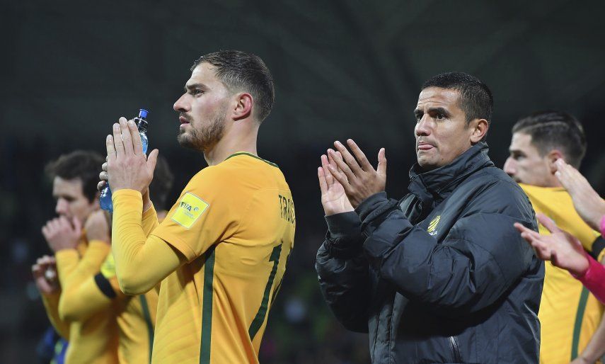 Australia gana, todavía sueña con boleto directo a Mundial