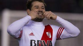 Uruguayo Mora abandona River