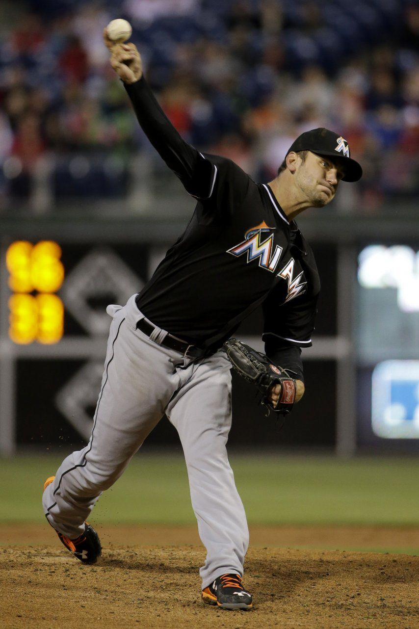 Marlins vencen a Filis y quiebran racha de 5 derrotas