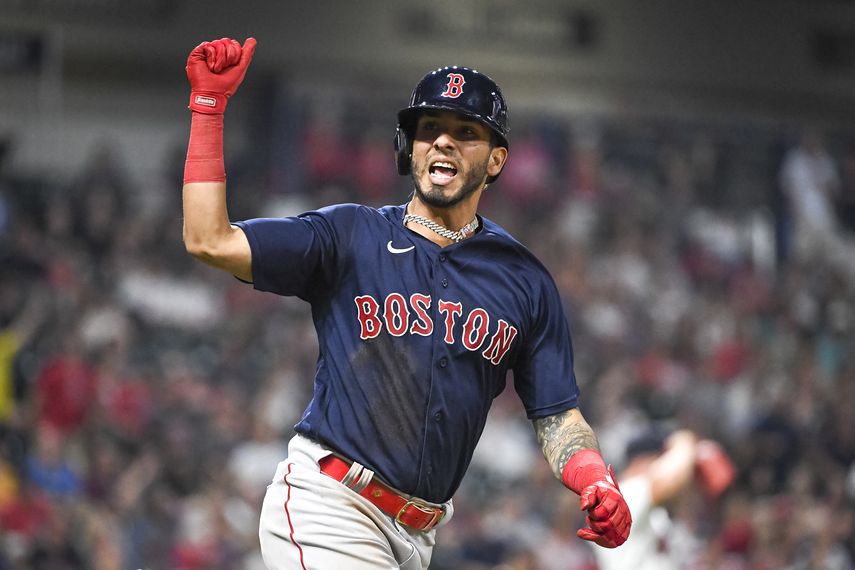 El panameño Jonathan Araúz incluido en el roster de Boston