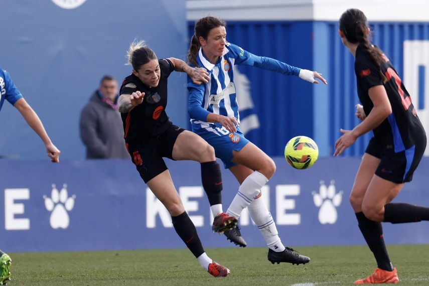 El Espanyol femenino denuncia un gesto obsceno de la azulgrana Mapi León