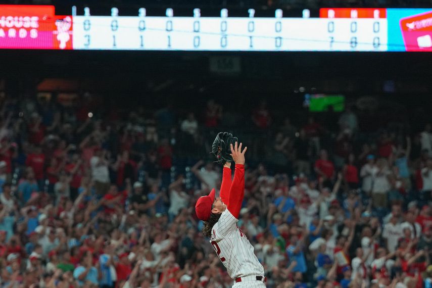 &nbsp;MLB: Michael Lorenze