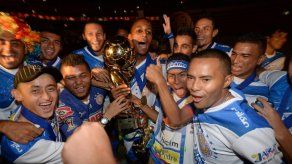 Yuyu Muñoz campeón con el Isidro Metapán