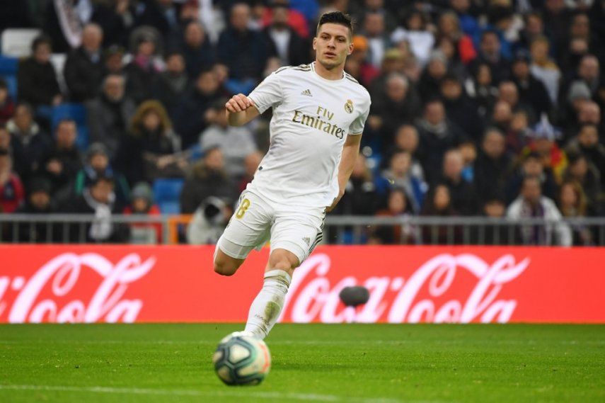 El Real Madrid oficializa la cesión de Jovic al Eintracht