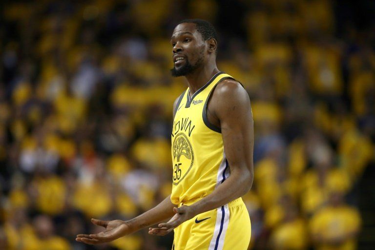 Los Clippers vencen a los Warriors y empatan su serie del Oeste 1-1