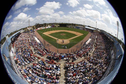 MLB: Azulejos 13, Orioles 3; Toronto se luce con el bate