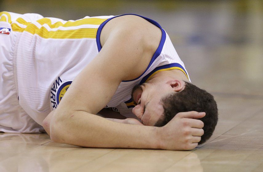 Thompson vuelve a prácticas con los Warriors