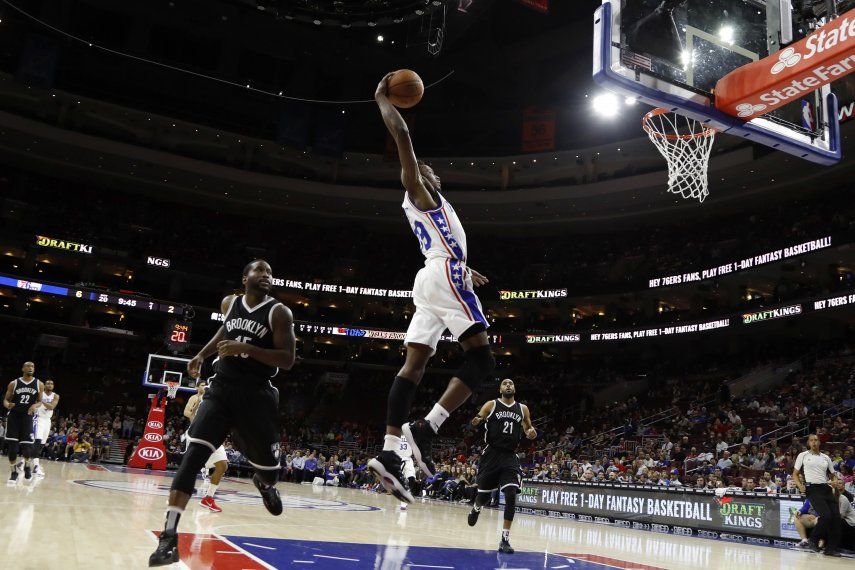 76ers rompen racha de 13 derrotas al vencer 95-89 a Nets