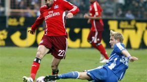 Alemania: Van Nistelrooy da victoria al Hamburgo sobre Bochum