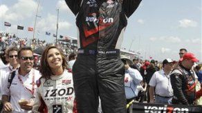 Power gana en St. Petersburg y sigue perfecto en la IRL