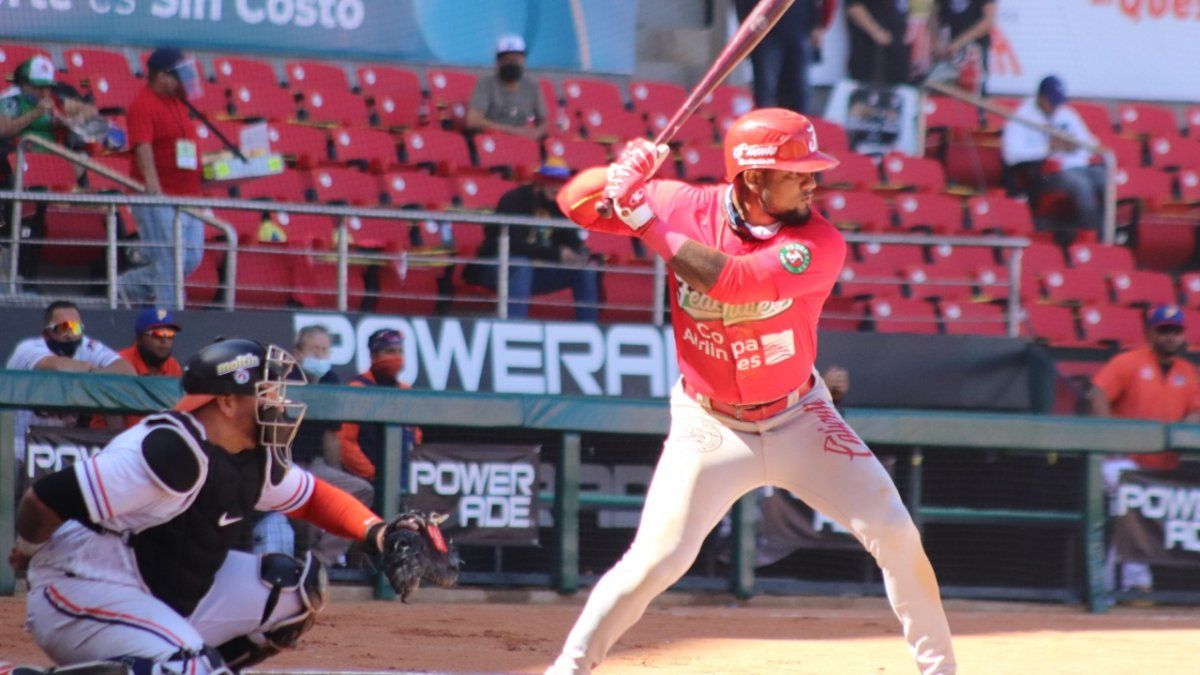 Panamá vence a Venezuela y se estrena con victoria en la Serie del Caribe