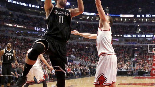 López aporta doble doble a triunfo de Nets sobre Bulls