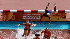 Panameña Rolanda Bell cae de cabeza en el Mundial de atletismo