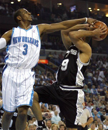 Ginóbili afianza involuntariamente triunfo de Hornets ante Spurs