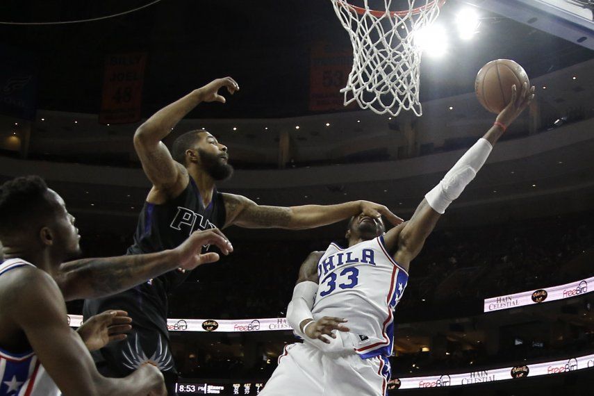 76ers siguen mejorando, vencen a Suns