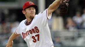 Nacionales sacan a Strasburg de lista de lesionados