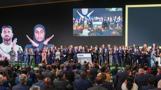 FIFA realizó homenaje en memoria de Matador Tejada en Congreso en Bangkok