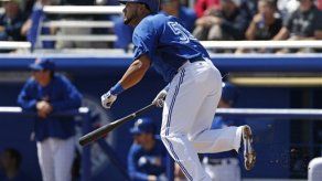 Johnson recibe apoyo ofensivo al apalear a Yanquis