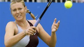 Sharapova una vez más en semifinales en Birmingham
