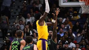 Los Lakers ganaron a los Pelicans gracias a Doncic y LeBron