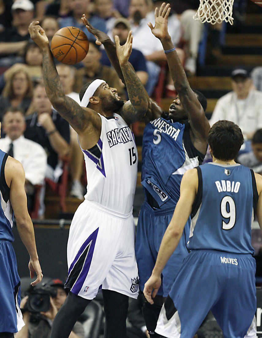 McCallum y Cousins dan victoria a Kings
