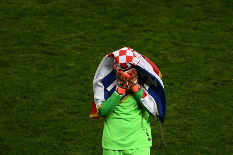 Los ministros del gabinete croata visten la camiseta de su selección