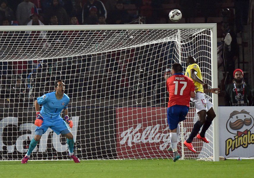 Chile debuta ganando en Copa AmÈrica