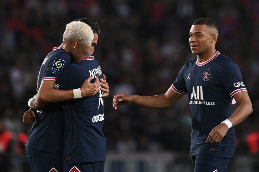 El PSG celebró la renovación de Mbappé con una goleada ante el Metz