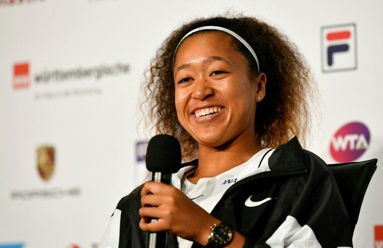 Osaka, aliviada por guardar su número 1 tras la baja de Halep en Stuttgart