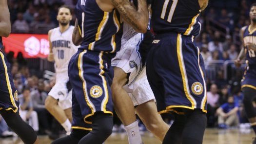 Ellis y George lucen en victoria de Pacers sobre Magic