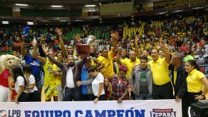 Correcaminos se coronan tricampeones de la LPB