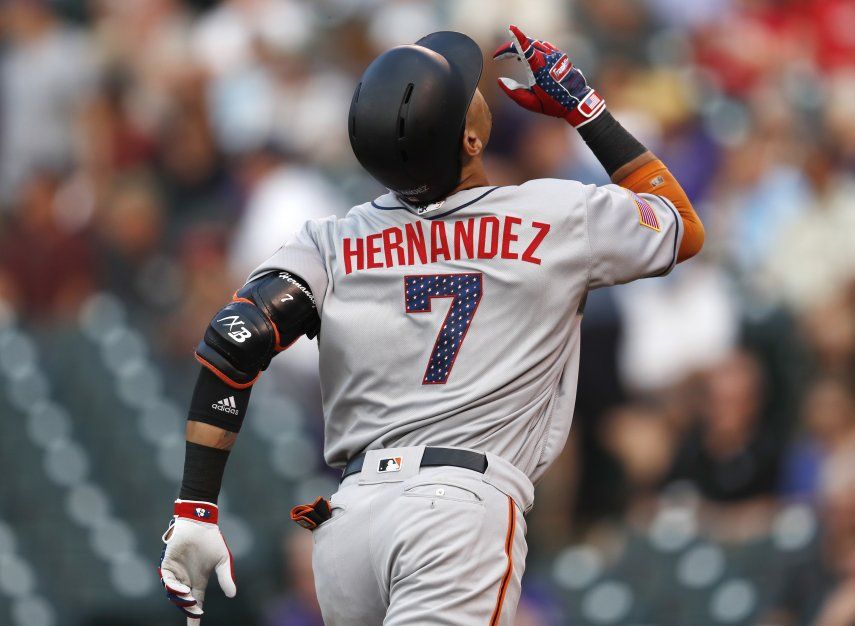 Error tardío impulsa remontada de Rockies sobre Gigantes