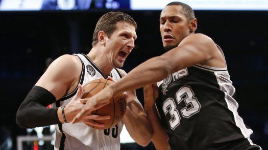 Nets cortan racha de los Spurs