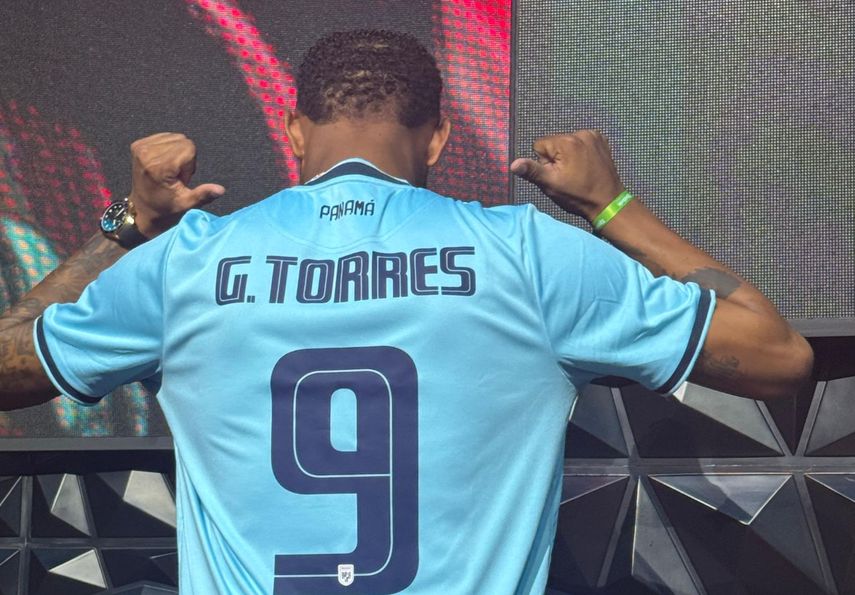 Selección de Panamá: ¿Qué significa la camiseta celeste de Reebok?