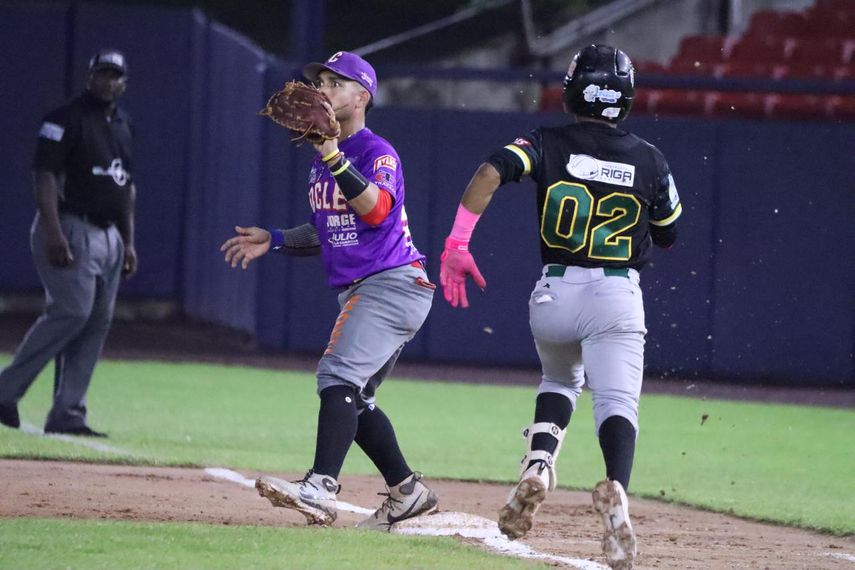 Béisbol Mayor 2025 Line Up de Coclé vs Bocas del Toro en el J2 de la Serie Final
