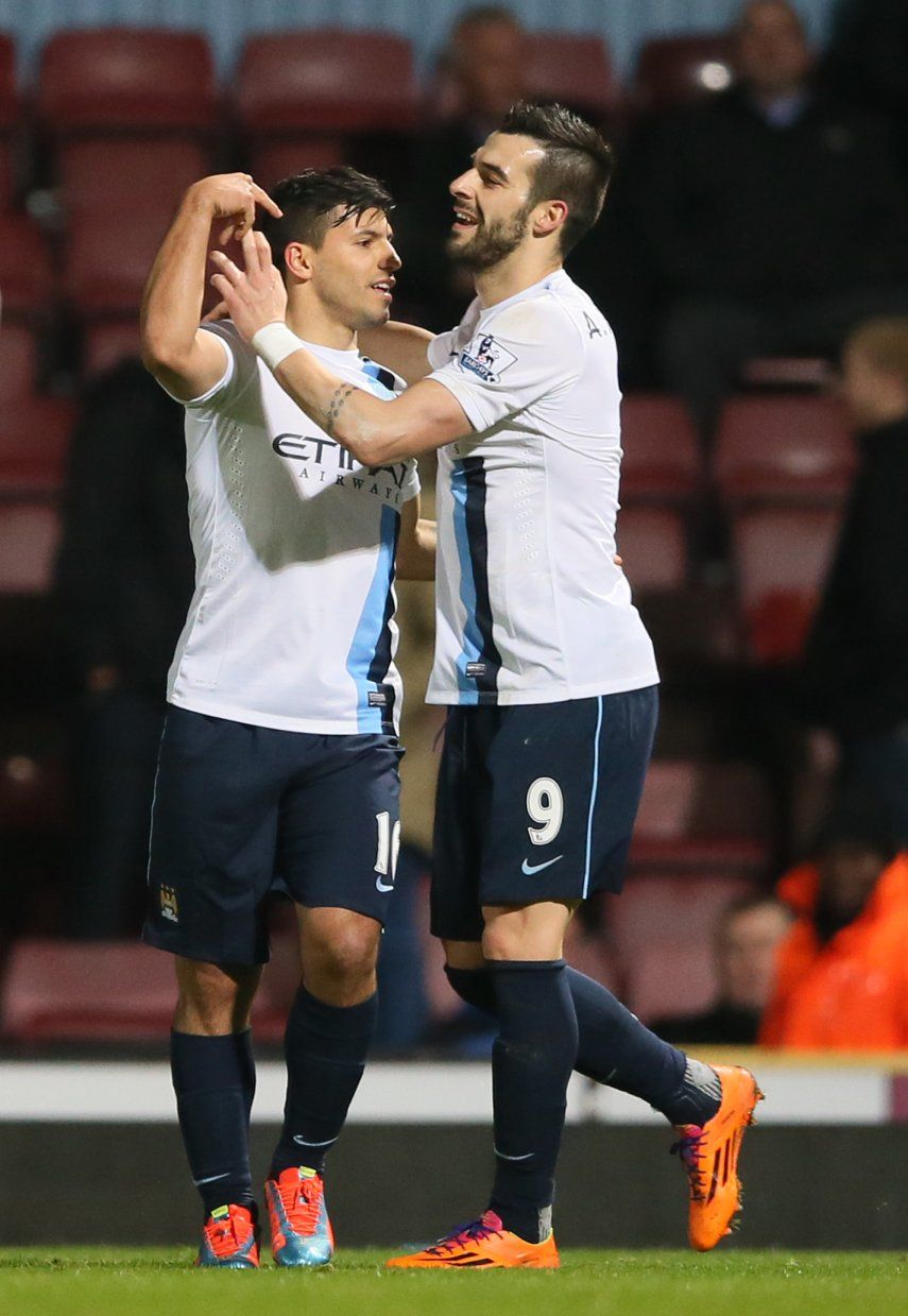 Man City golea y pasa a final de Copa de Liga