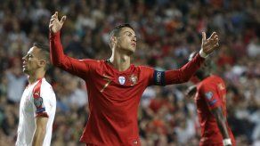 Allegri: Juventus no arriesgará a Cristiano ante Ajax