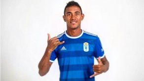 Bárcenas debuta con Real Oviedo en segunda división de España