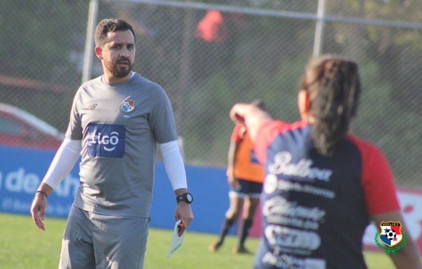 Panamá femenina de Nacho Quintana iniciará microciclos