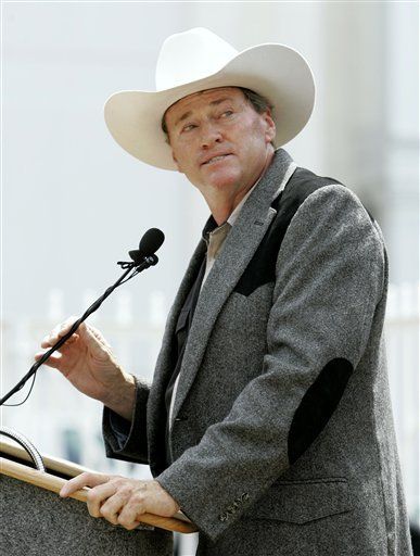 Eight Belles es inmortalizada en el Museo de Derby