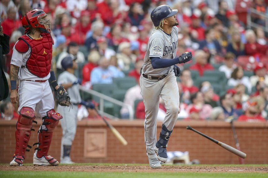 Tatis luce al bate y Padres vencen a Cardenales en San Luis