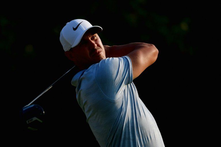 Koepka lidera, Woods brilla y Rahm aspira al título en Campeonato de PGA
