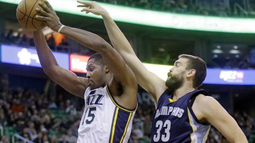 Burke y el Jazz de Utah derrotan a los Grizzlies