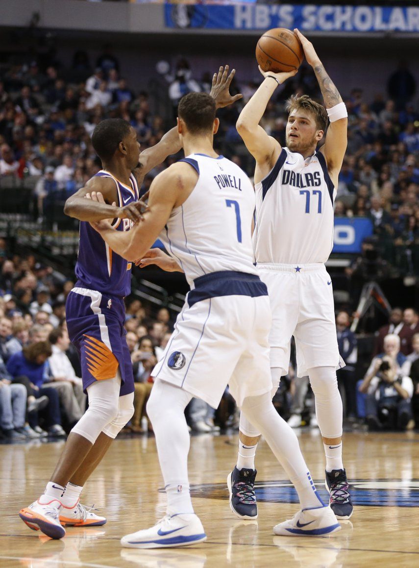 Doncic anota 30 puntos y Mavs acaban mala racha con Suns