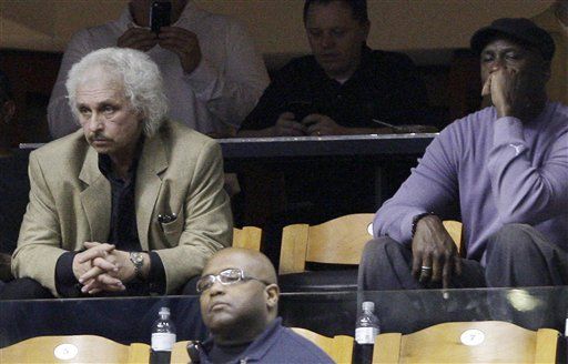 NBA: Junta de directores aprueba compra de Bobcats por Jordan